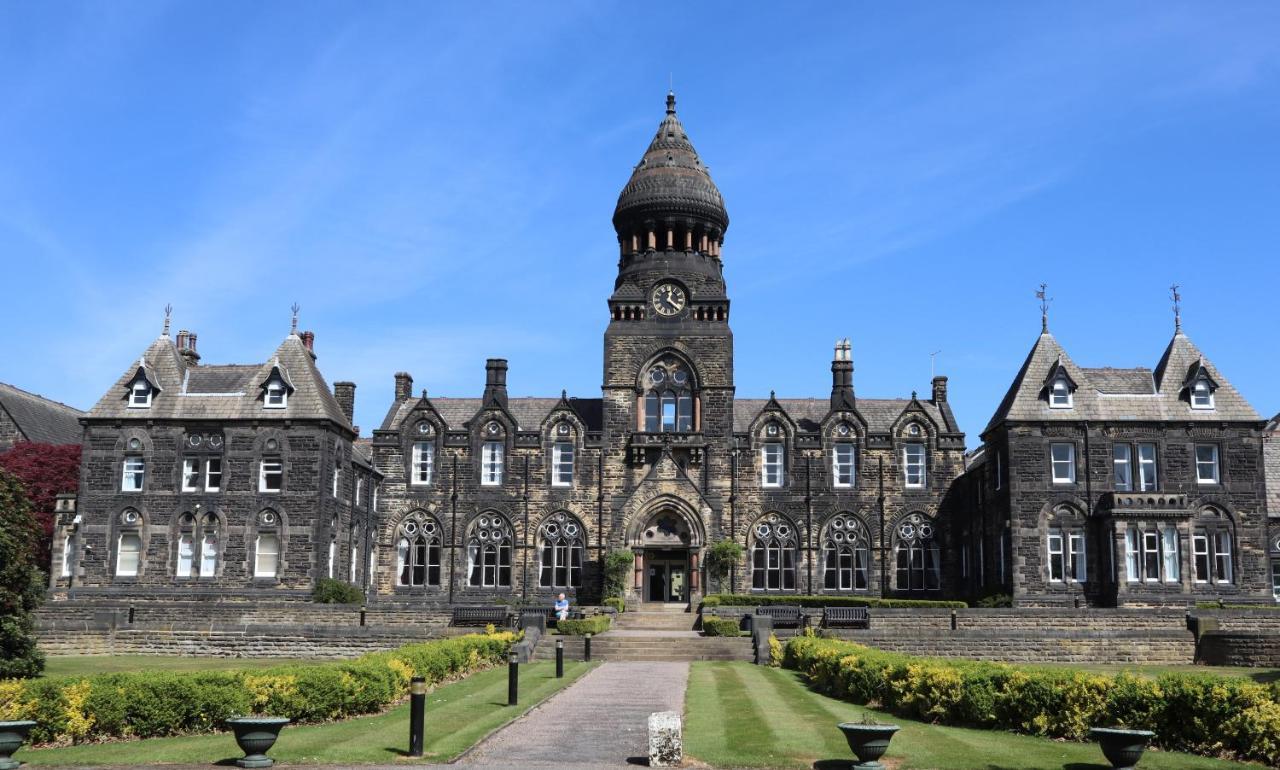 Hinsley Hall Leeds  Exterior photo